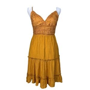 Love Tree Babydoll Mini Dress Womens Small Mustard Tiered Lace Tie Back Boho